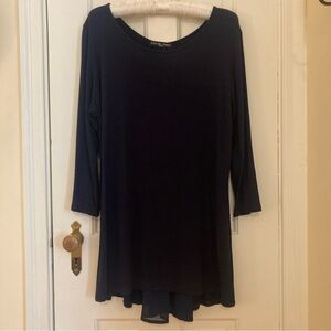 Kim & Cami navy blue knit tunic